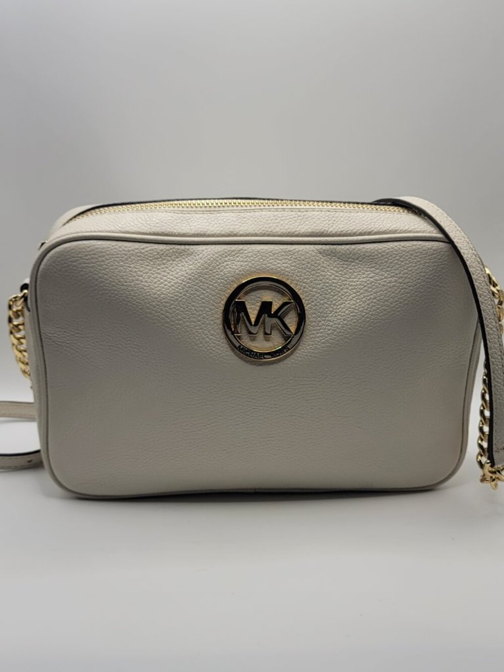 Michael Kors White Crossbody Bag – Pebbled Leather, Gold MK Logo